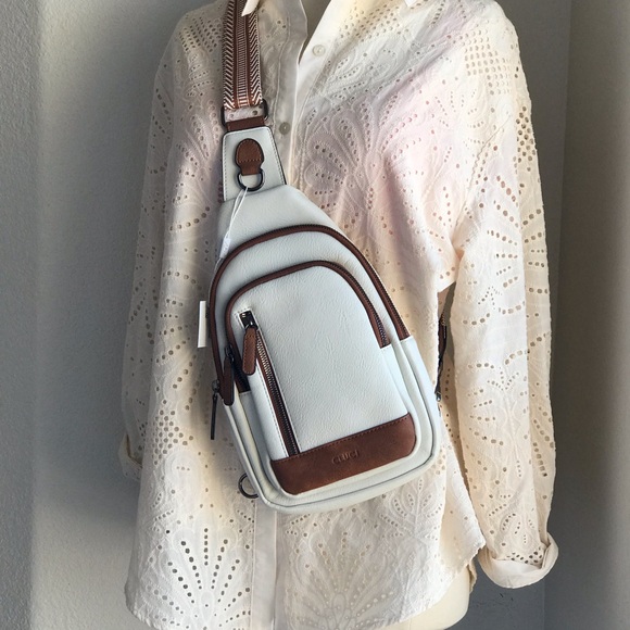 Chic Crossbody Travel Shoulder Bag Neutral Unisex Design and Colors Faux Leather - Picture 1 of 16